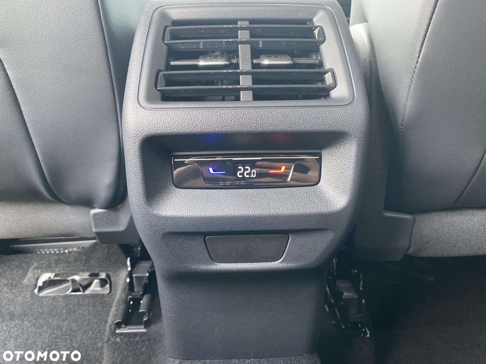 Volkswagen Tiguan - 38