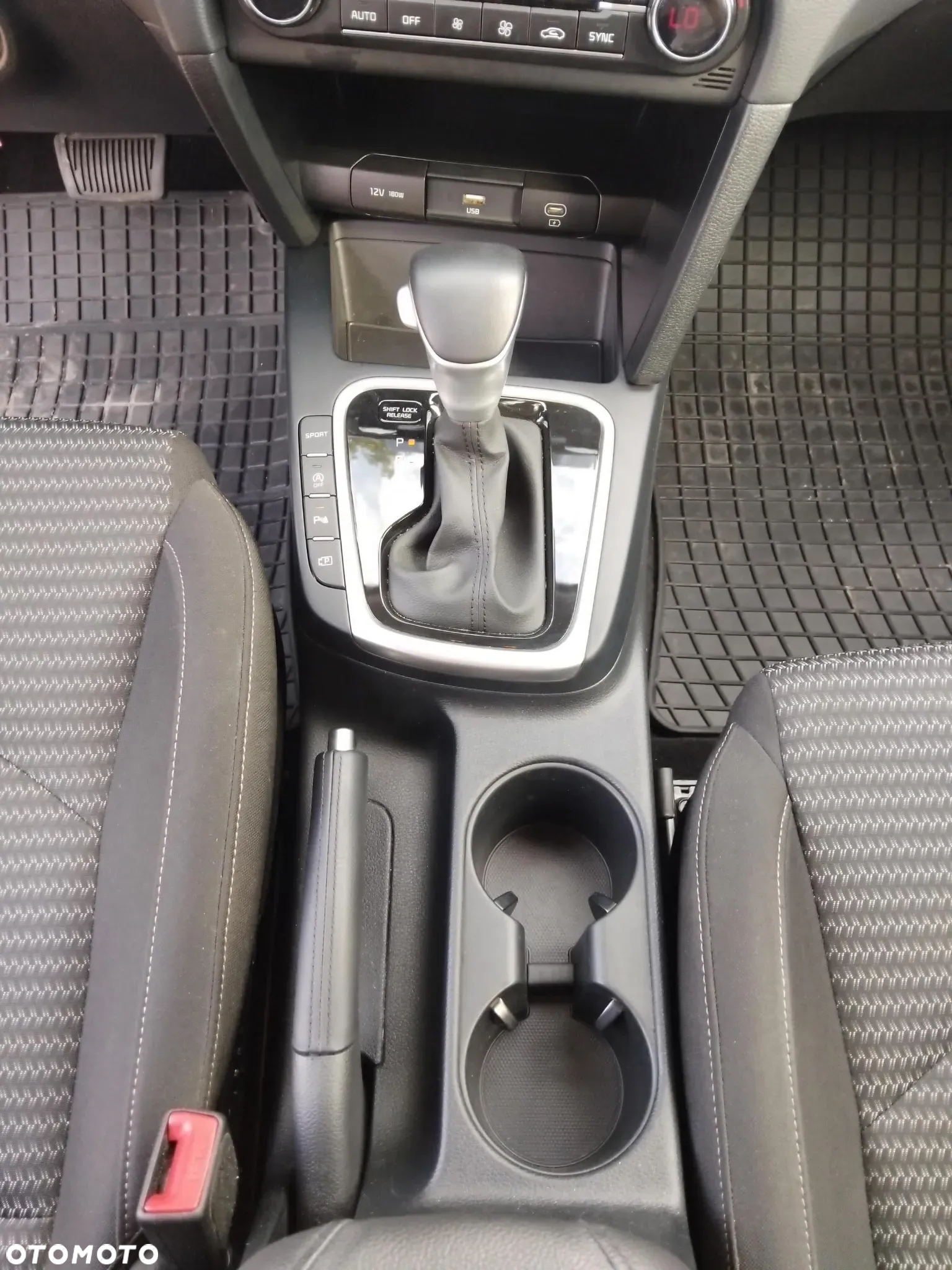 Kia XCeed 1.5 T-GDI M DCT - 17