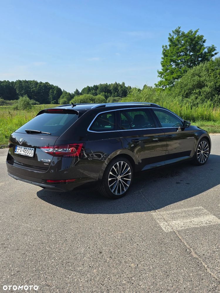 Skoda Superb 2.0 TDI 4x4 L&K DSG - 4