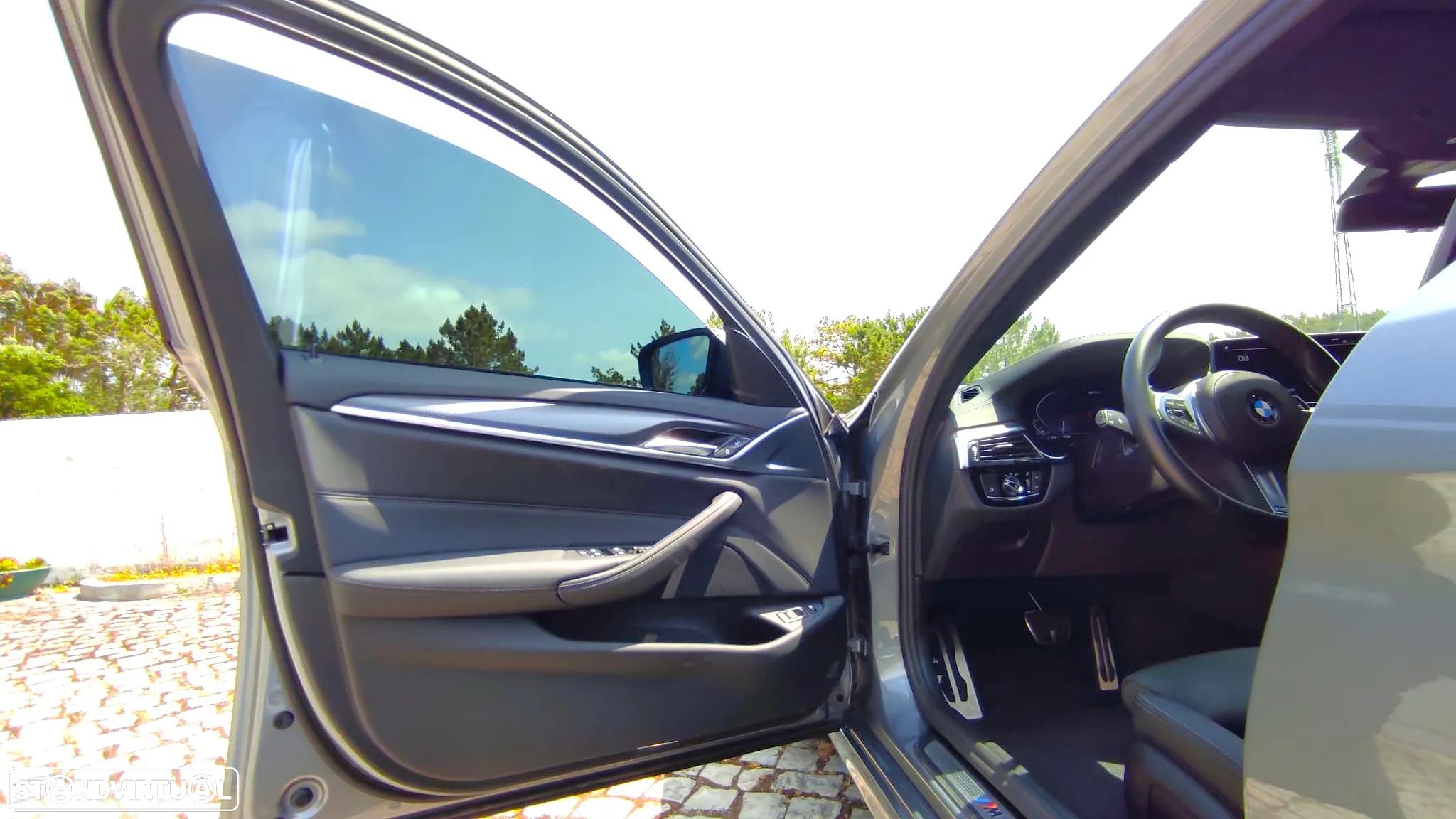 BMW 530 e Pack Desportivo M - 15