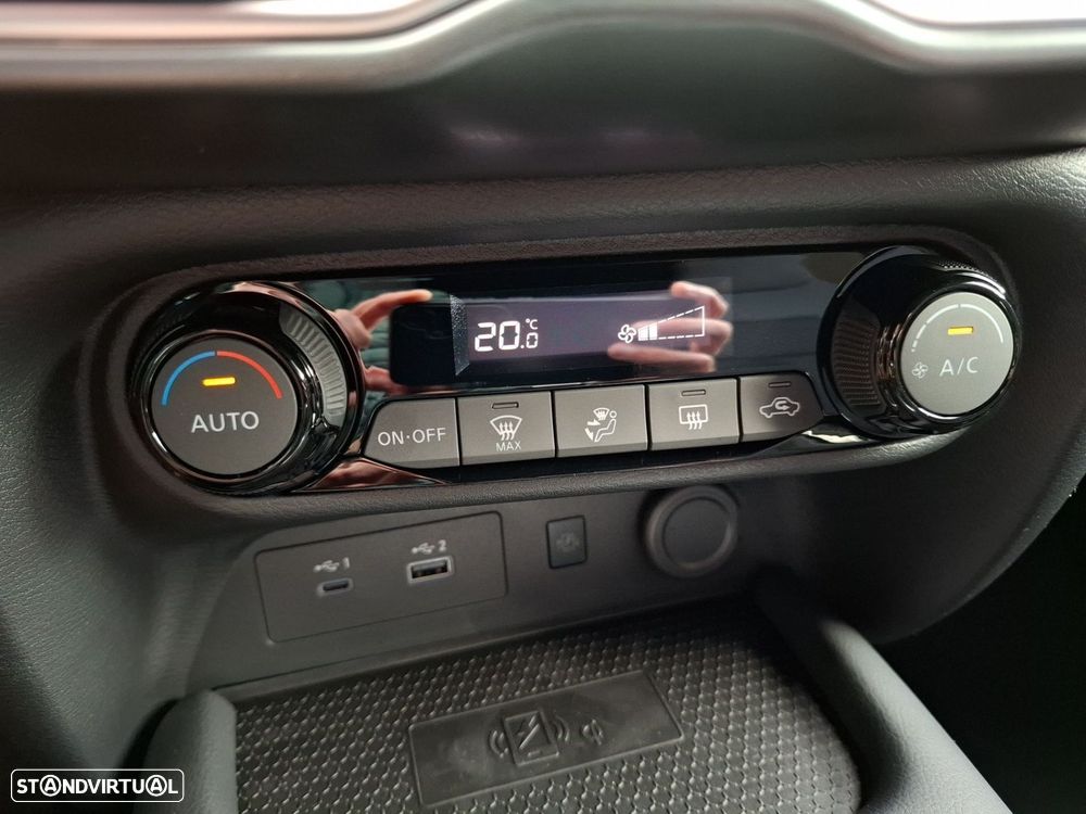 Nissan Juke 1.6 Hybrid N-Connecta Two Tone - 21