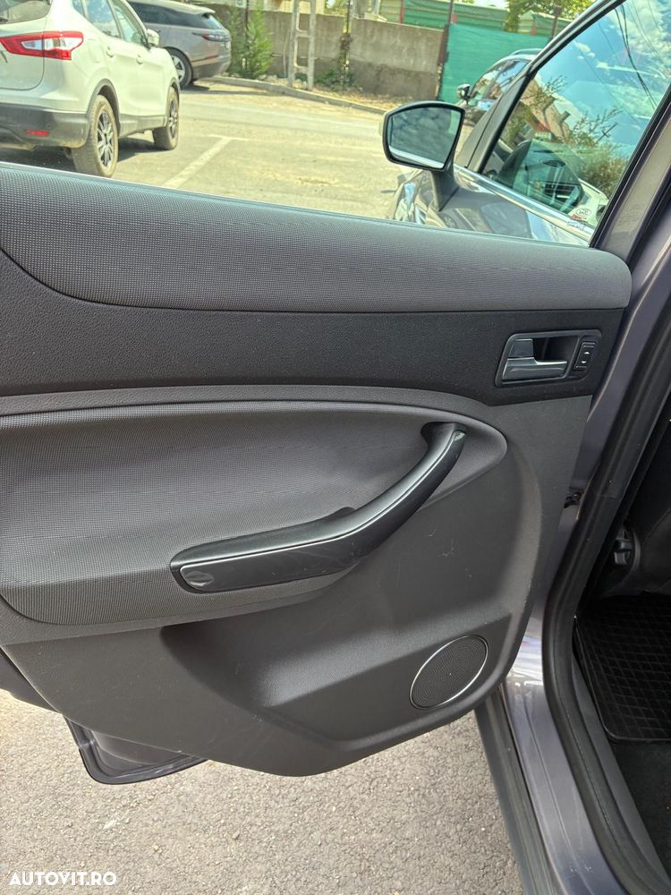 Ford Kuga - 16