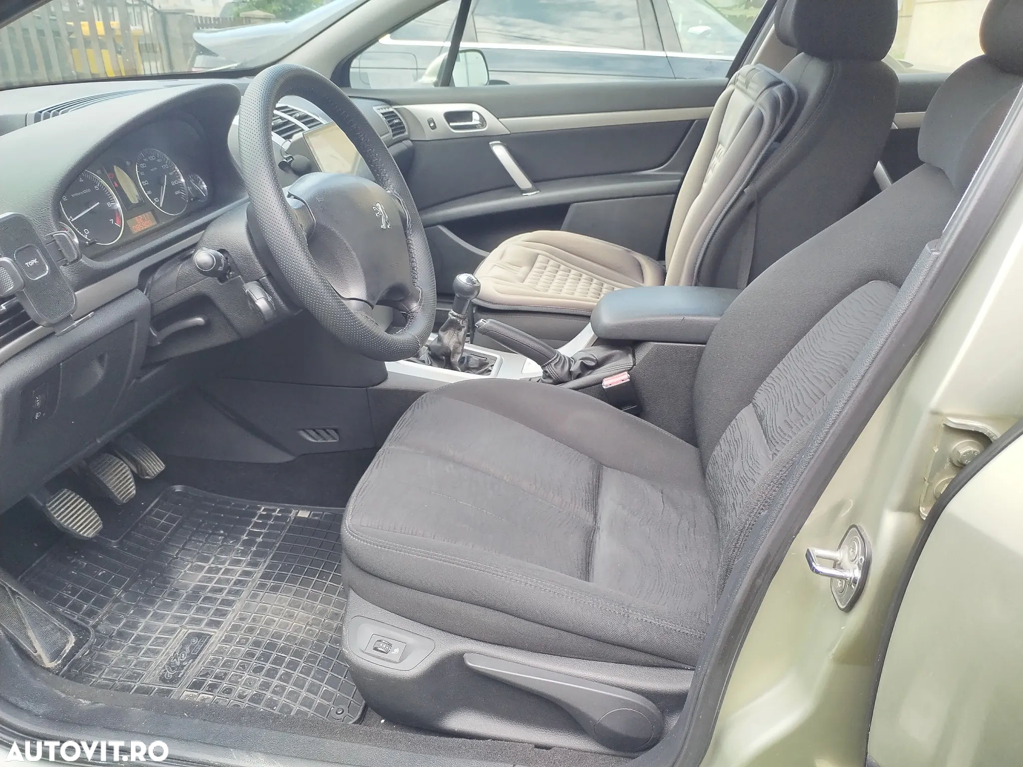 Peugeot 407 - 8