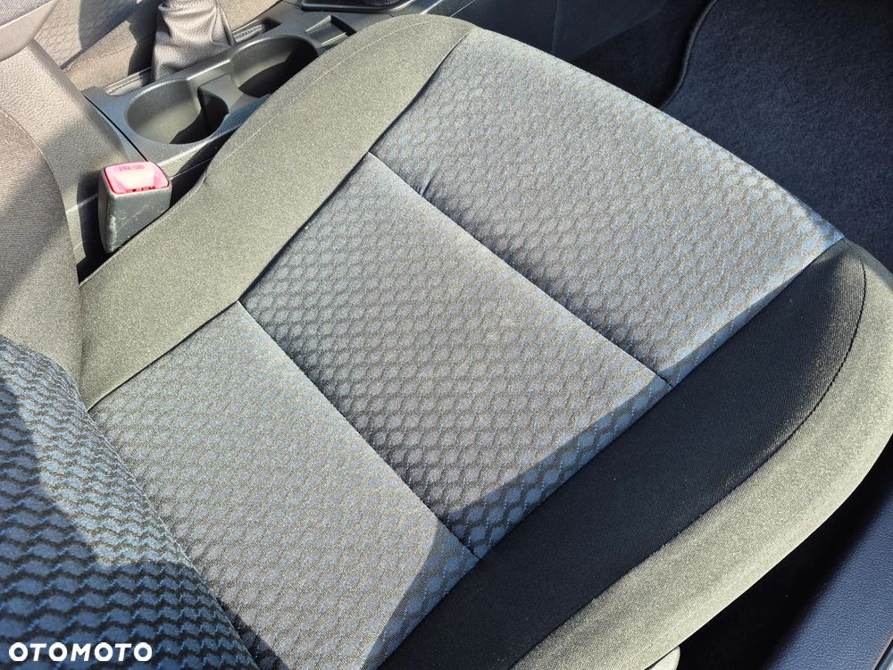 Toyota Auris 1.33 VVT-i Premium - 7