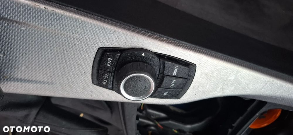 BMW 320d XDRIVE  2015 r na części - 11