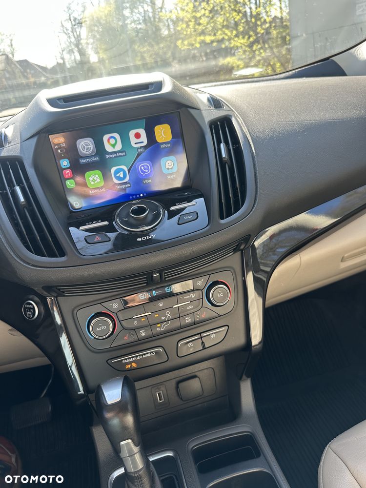 Ford Escape ver-2-0-ecoboost-awd-titanium - 18