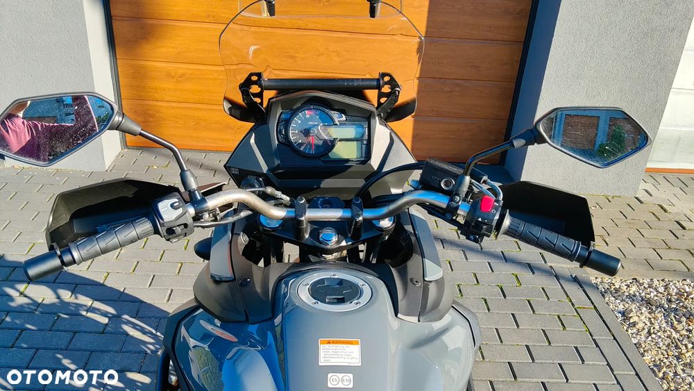 Suzuki V-STROM - 7