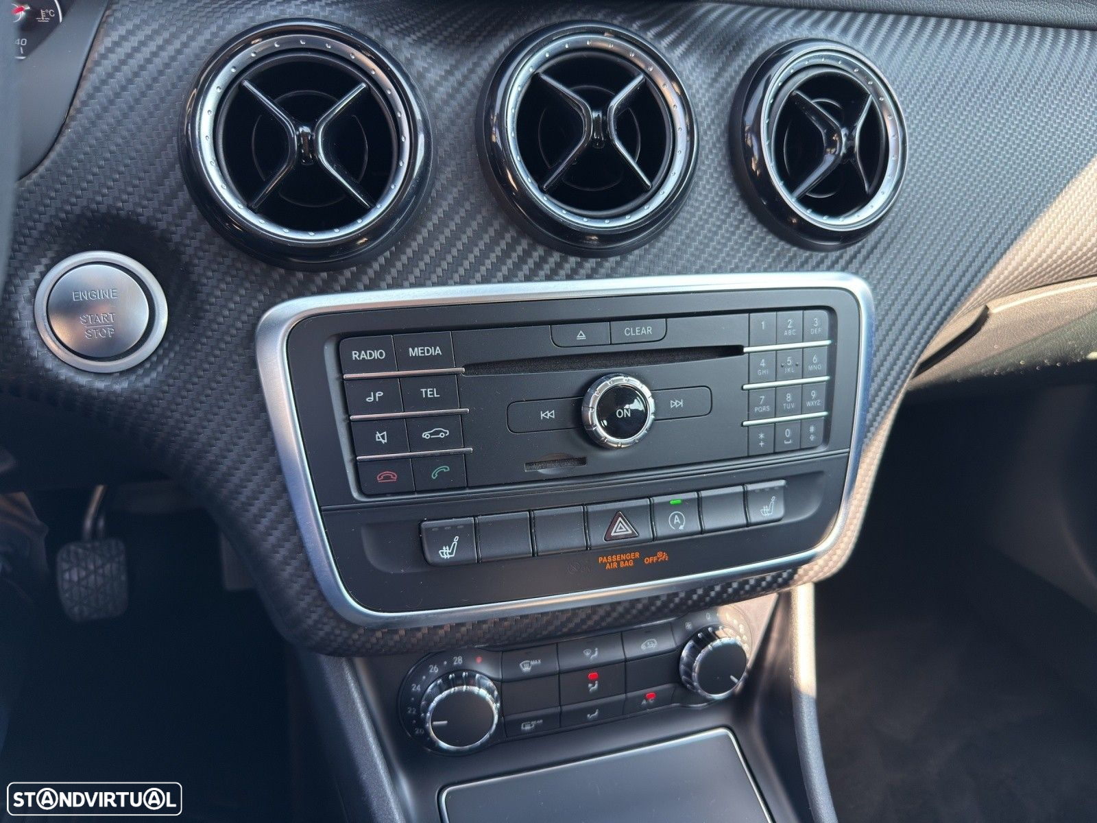 Mercedes-Benz GLA 180 d - 10