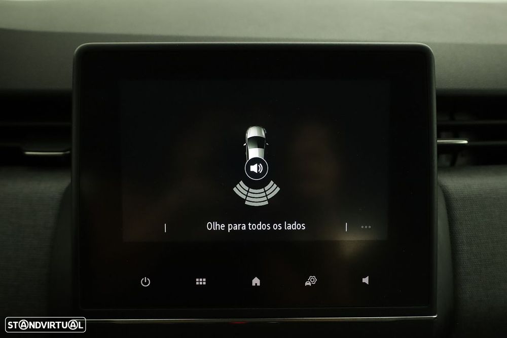 Renault Clio 1.0 TCe Evolution - 11