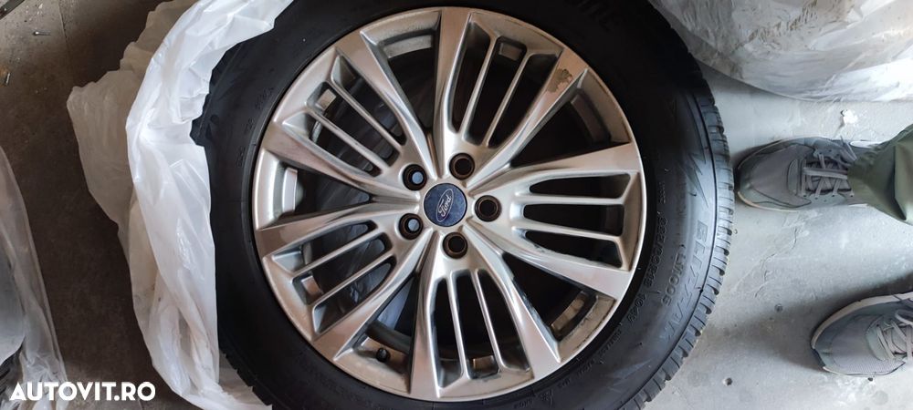 Ford Kuga 2.5 Duratec FHEV FWD Titanium - 31