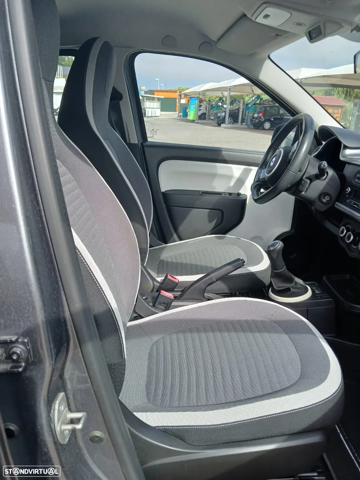 Renault Twingo 1.0 SCe Limited - 4