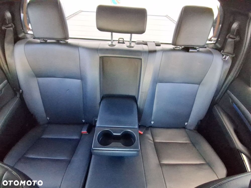 Toyota Hilux 2.8 D-4D mHEV Double Cab Invincible 4x4 - 26
