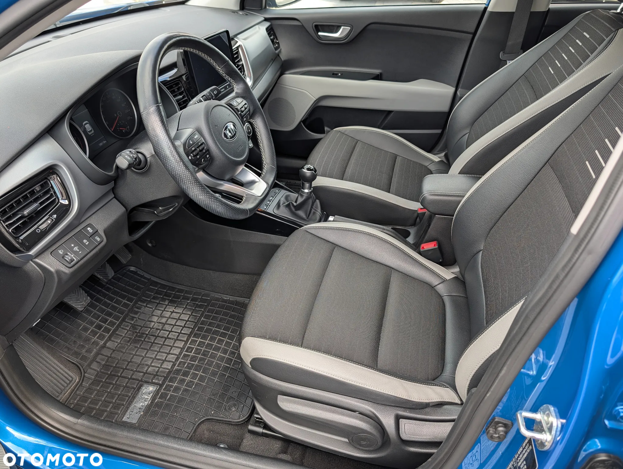 Kia Stonic 1.2 L Business Line - 16