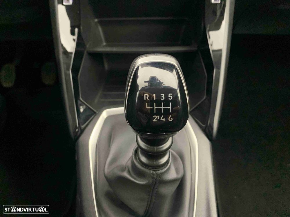 Peugeot 208 1.2 PureTech Active - 10