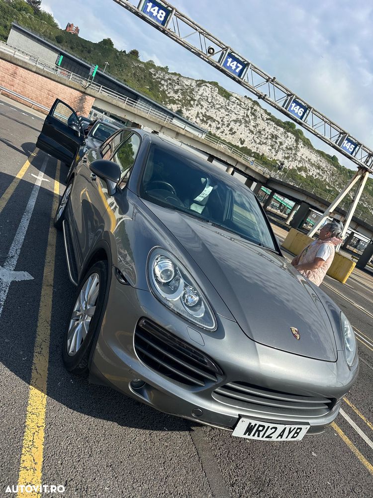 Porsche Cayenne Tiptronic S - 2