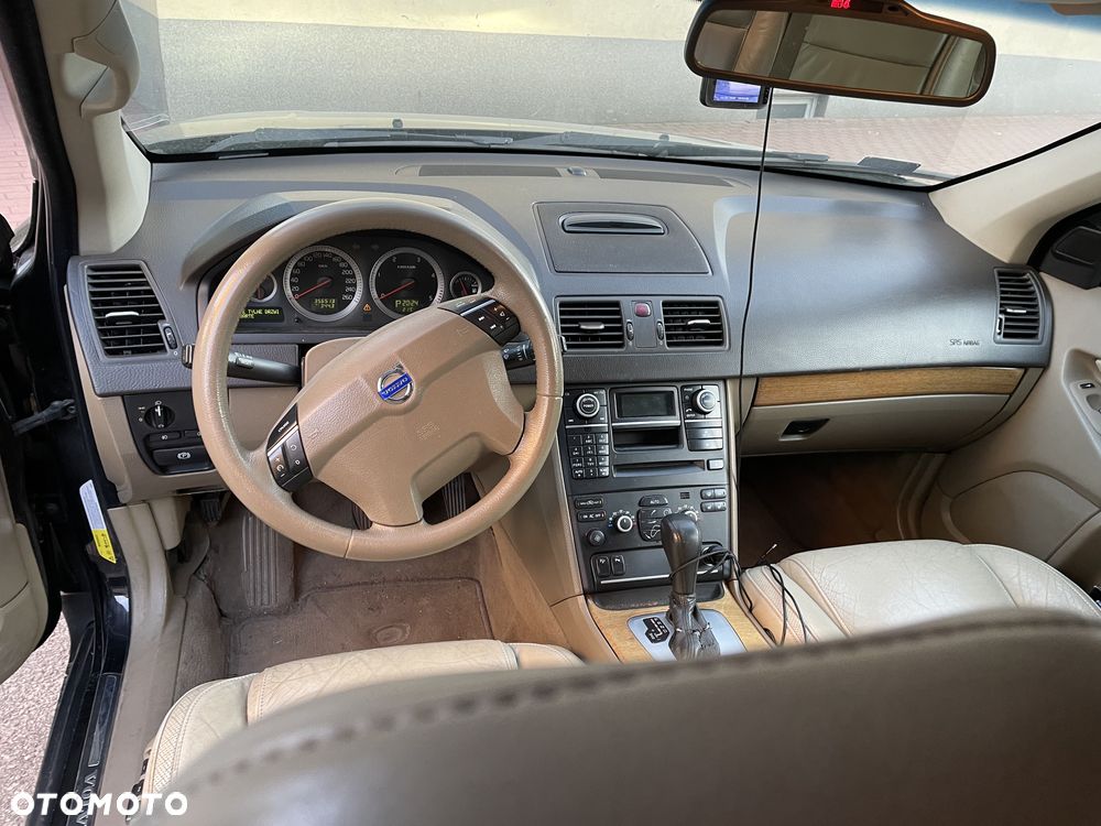 Volvo XC 90 D5 Momentum - 2