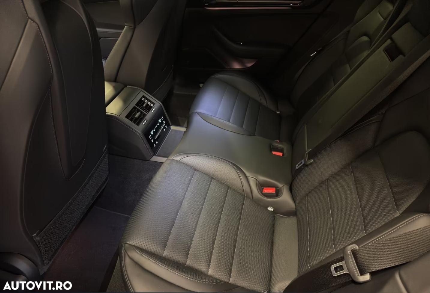 Porsche Panamera - 24
