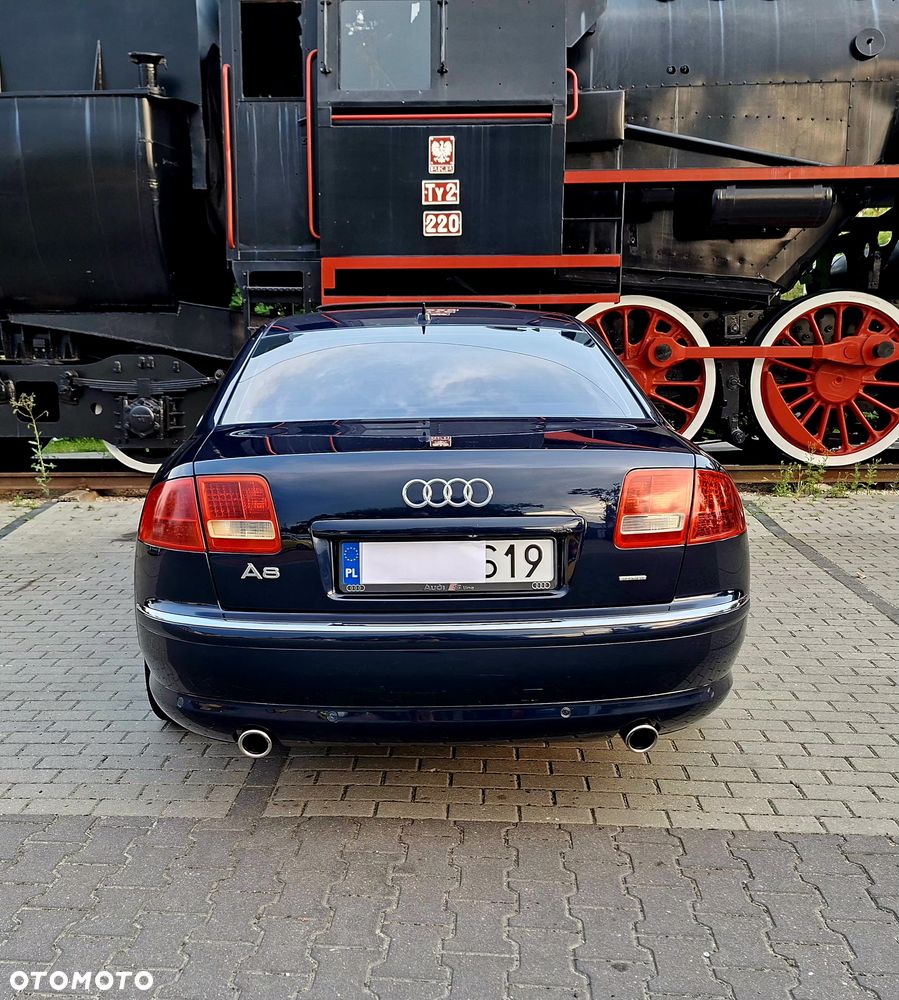 Audi A8 4.2 Quattro - 14