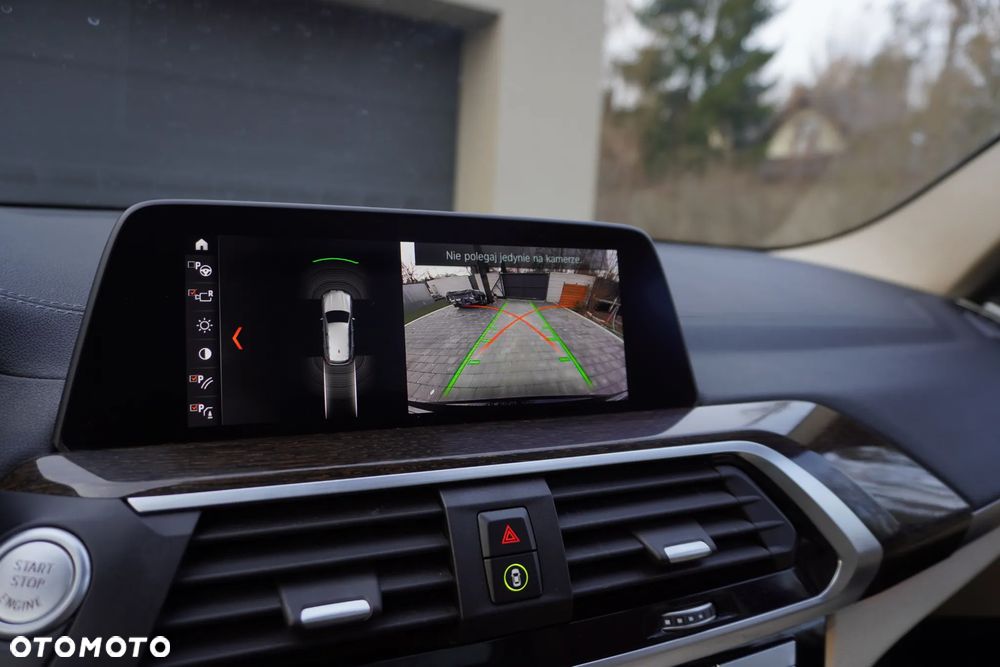 BMW X3 xDrive20d Luxury Line - 31