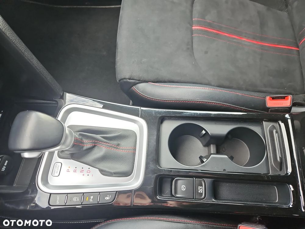 Kia ProCeed - 14