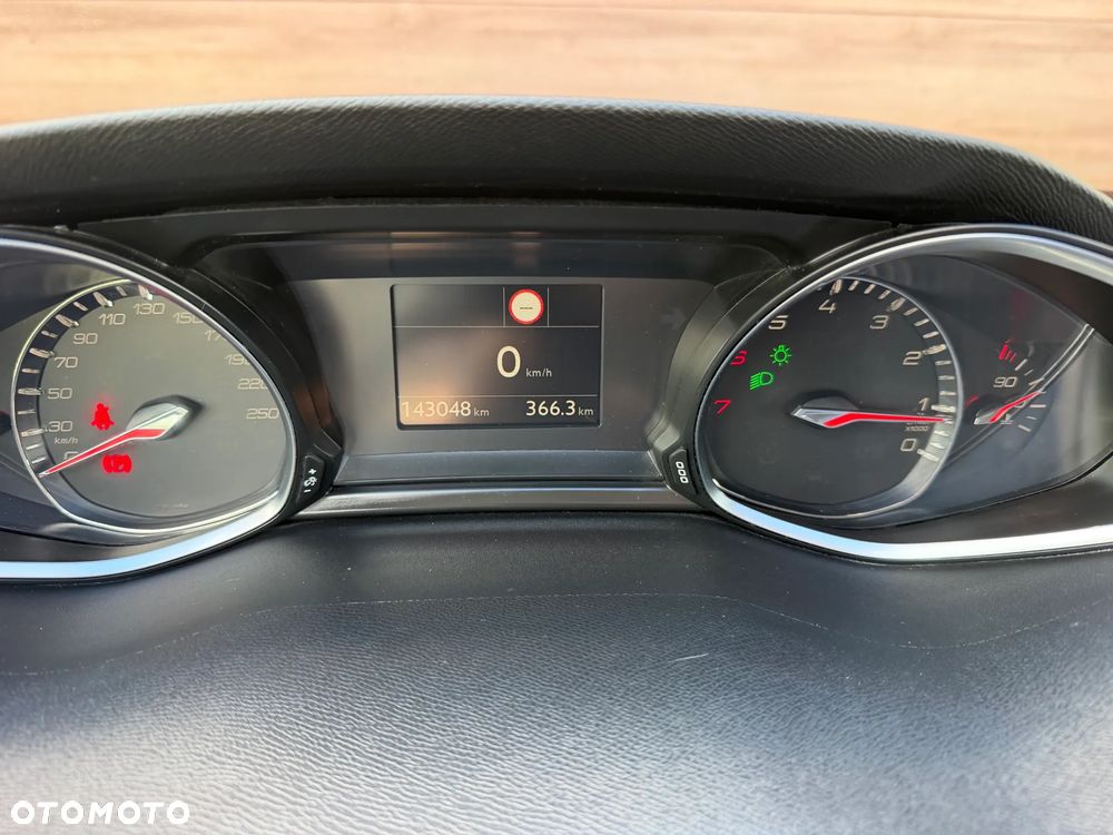 Peugeot 308 - 18