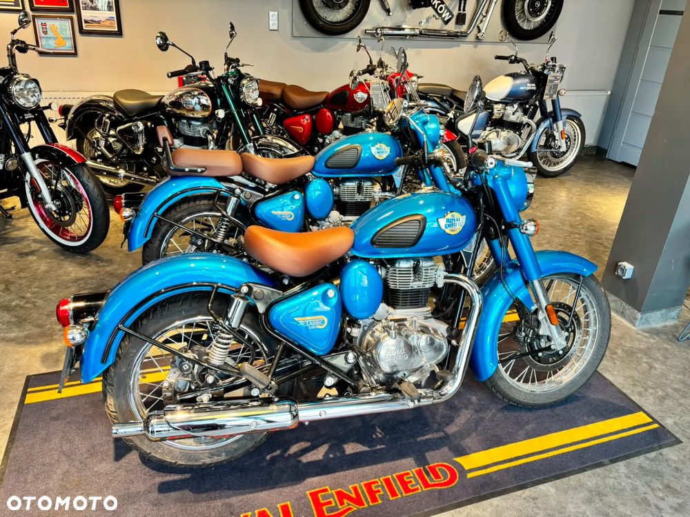 Royal Enfield Classic - 2