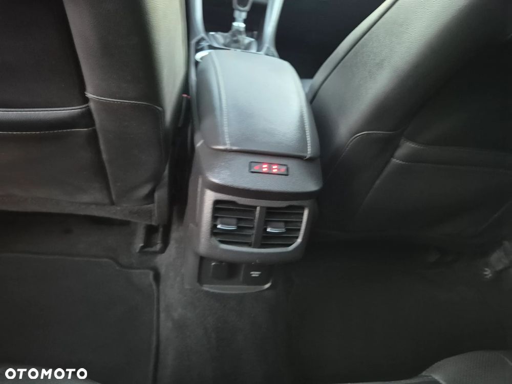 Ford Mondeo Turnier 2.0 TDCi Start-Stopp Titanium - 27