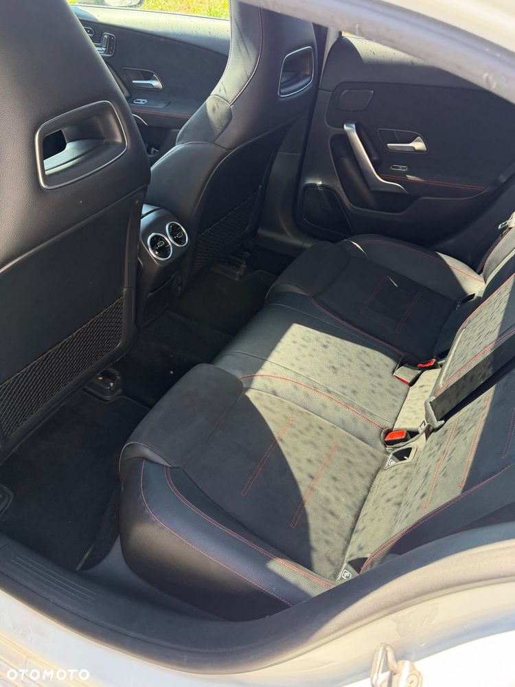 Mercedes-Benz Klasa A 200 AMG Line 7G-DCT - 12