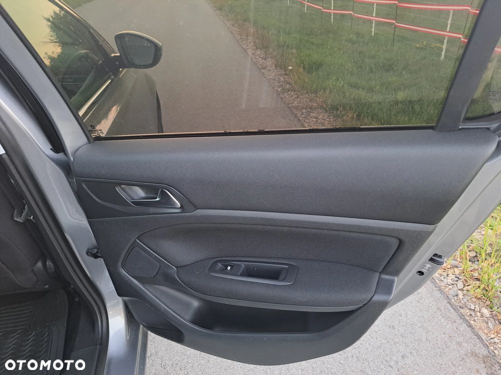Peugeot 308 - 16