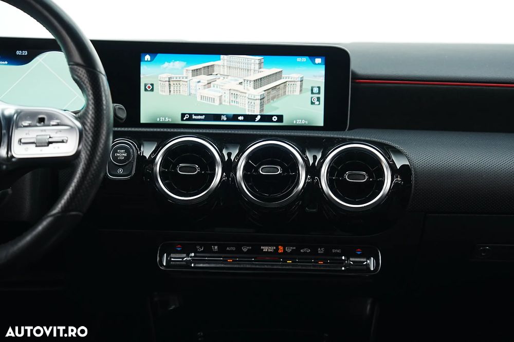 Mercedes-Benz A 180 d Sedan 7G-DCT AMG Line - 16