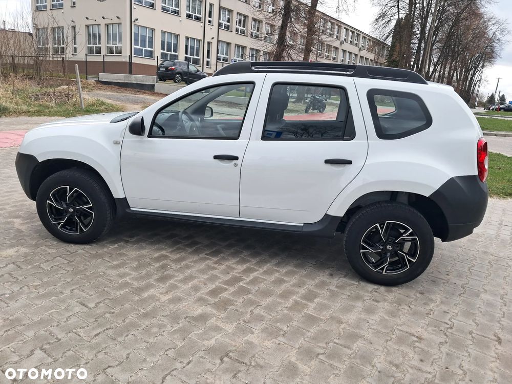 Dacia Duster 1.6 16V 4x2 Essentiel - 9