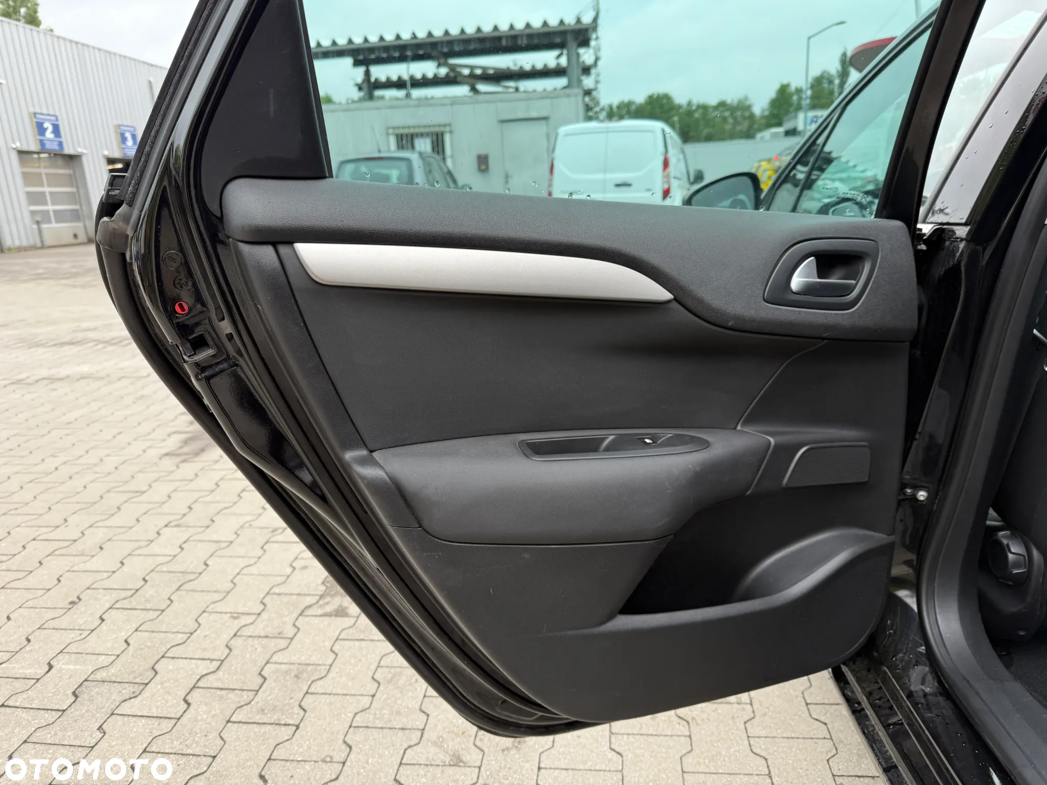 Citroën C4 2.0 HDi Exclusive - 25