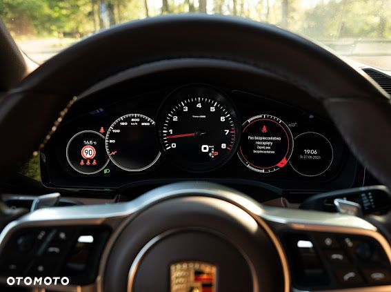 Porsche Cayenne Platinum Edition - 26