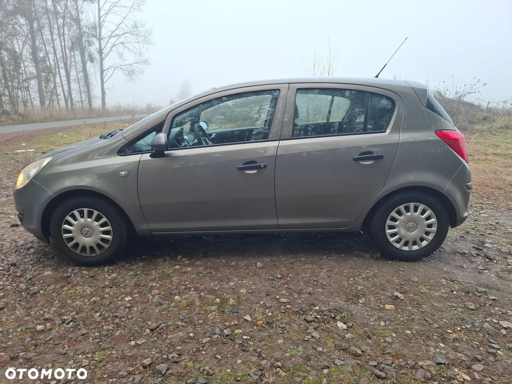 Opel Corsa 1.2 16V Cosmo - 3