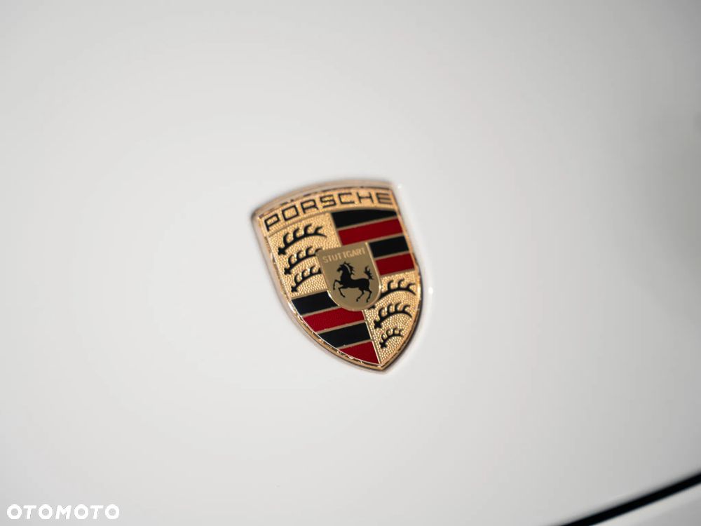Porsche 718 Cayman - 17