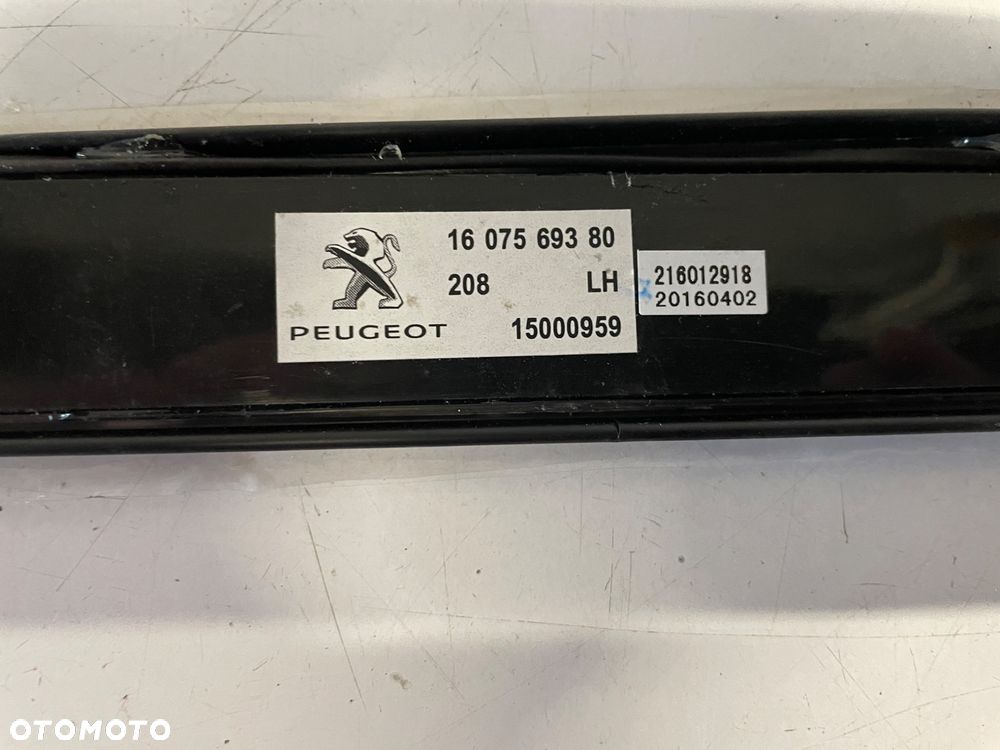 Podświetlana Listwa Progu Peugeot 208 I - 3