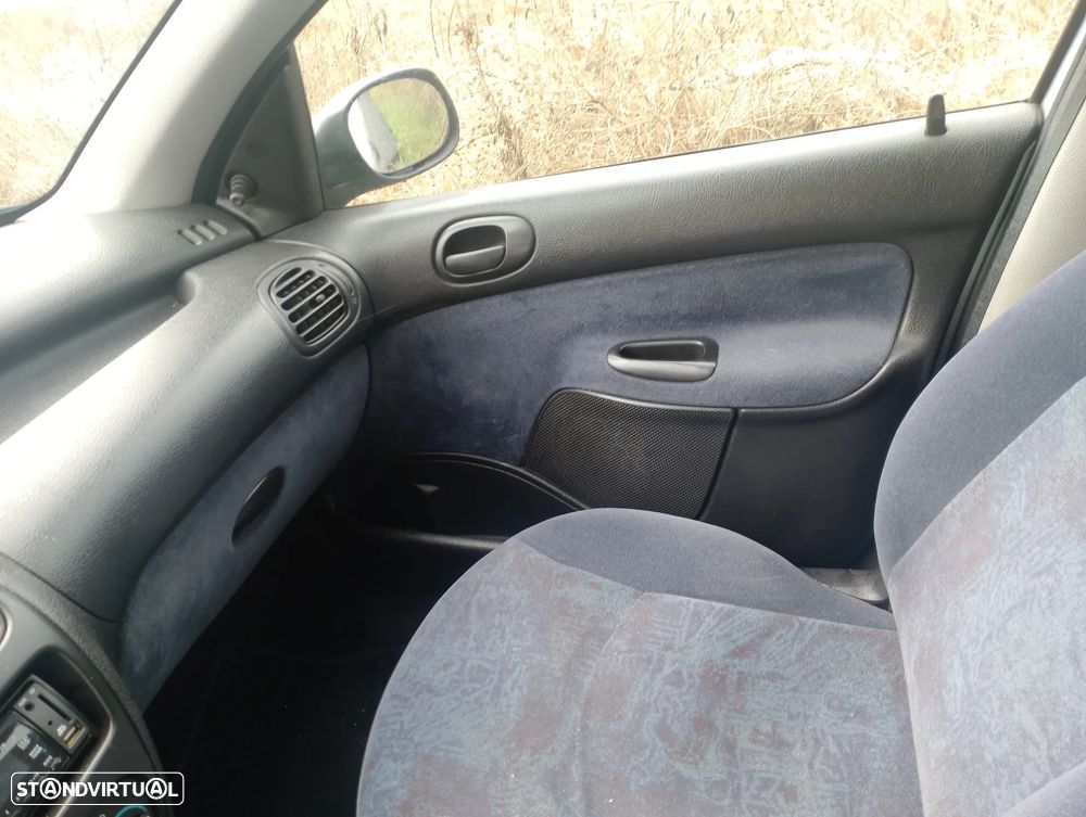 Peugeot 206 1.1 XR - 8
