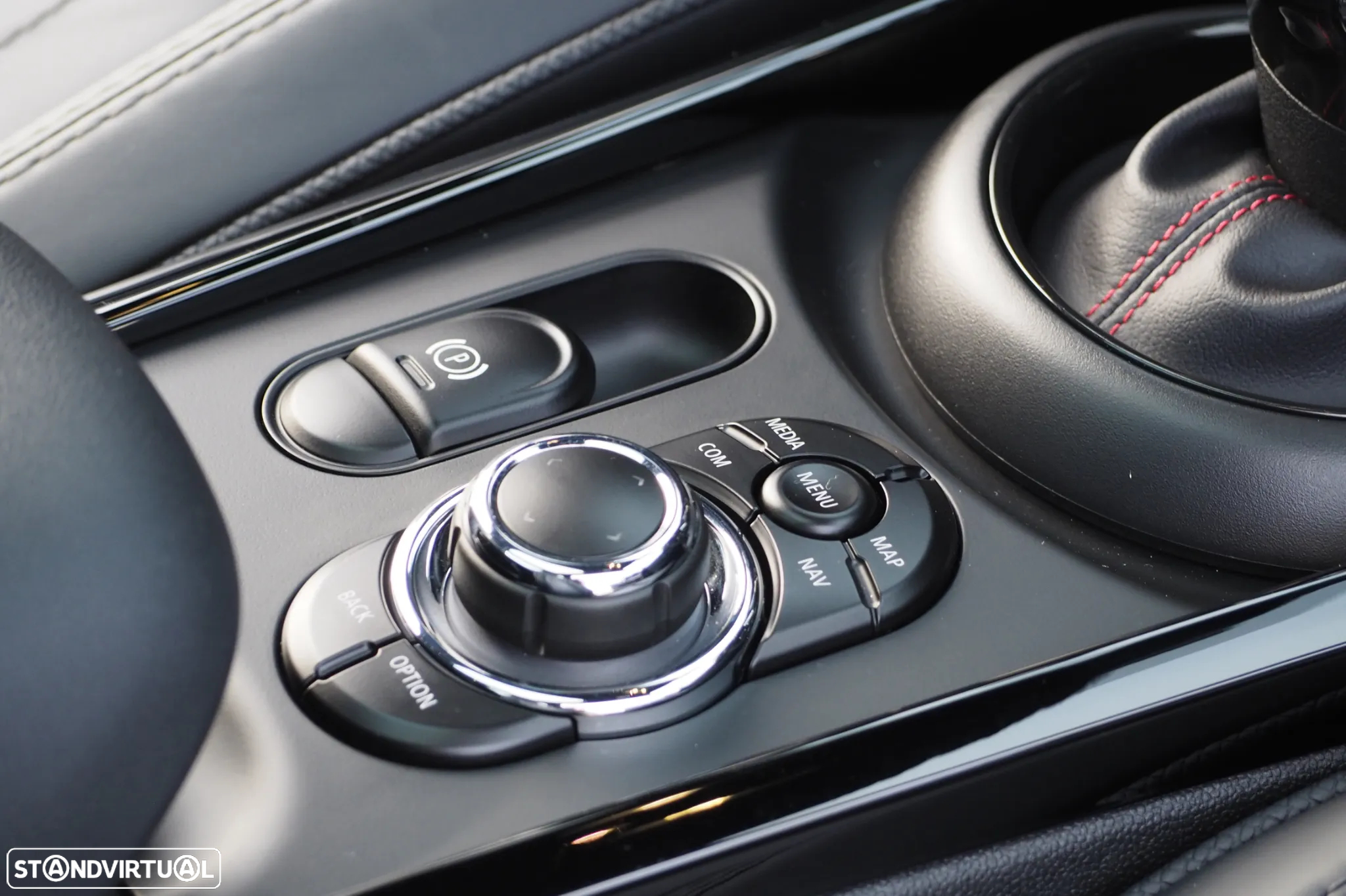 MINI Clubman John Cooper Works Premium P. JCW Plus Auto - 40