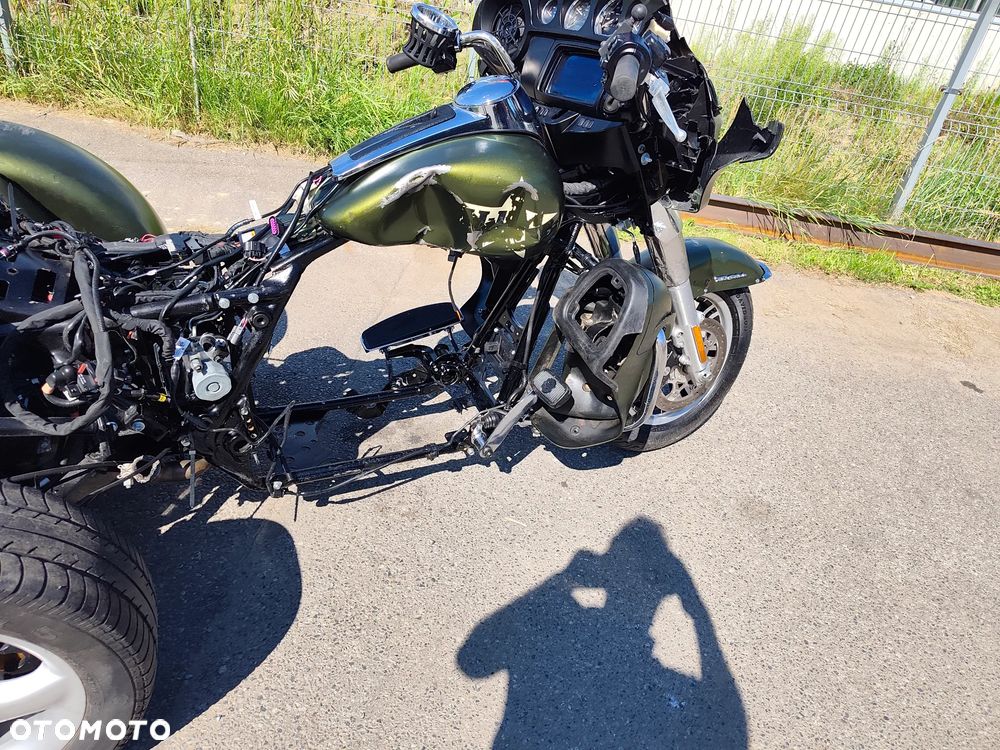 Harley-Davidson FLHTCU Ultra - 11