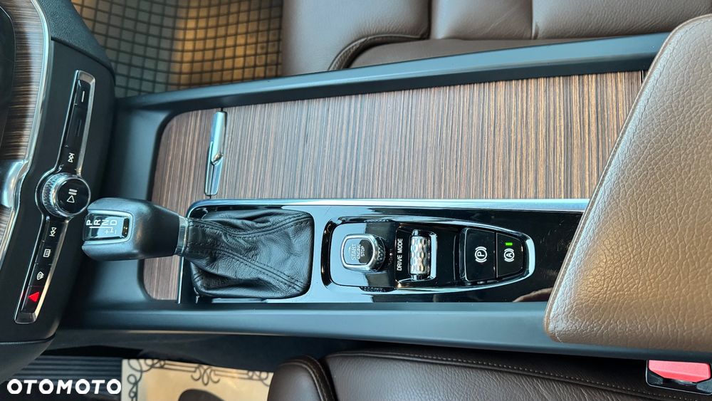 Volvo XC 60 D5 AWD Inscription - 39