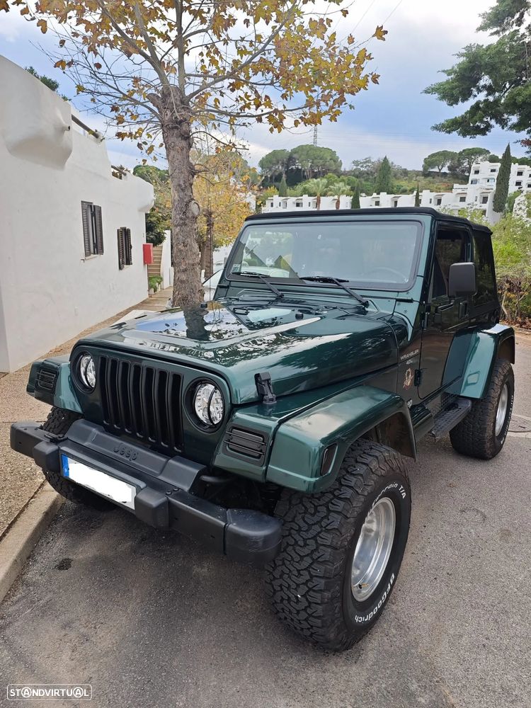 Jeep Wrangler - 1
