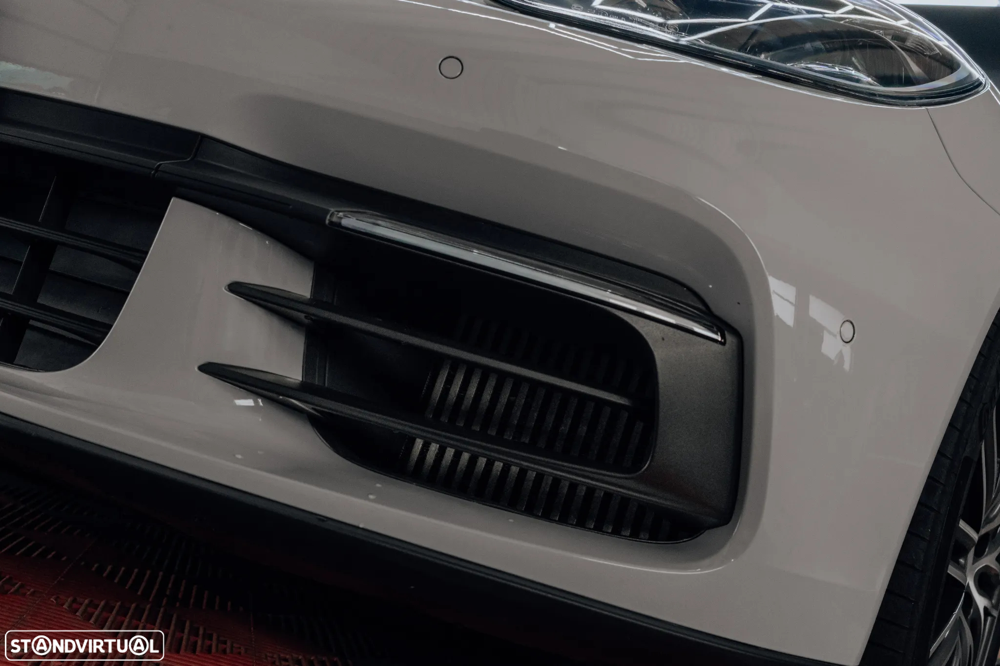 Porsche Panamera 4 E-Hybrid - 12