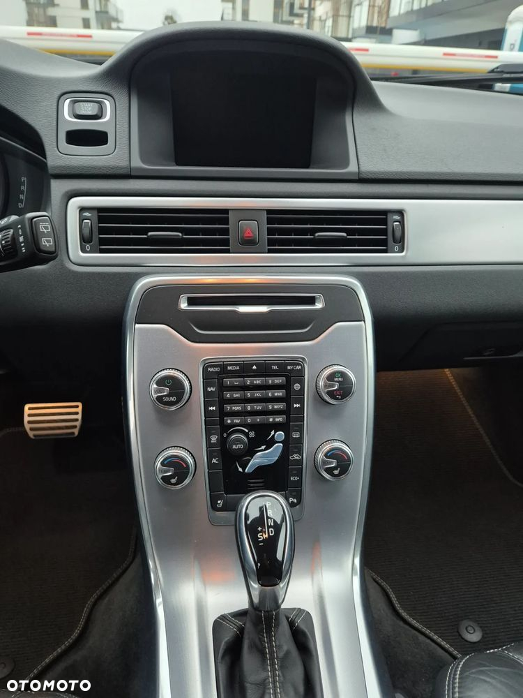 Volvo V70 D4 Geartronic Summum - 12