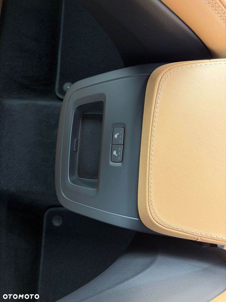 Volvo V90 Cross Country B4 D AWD Plus - 12