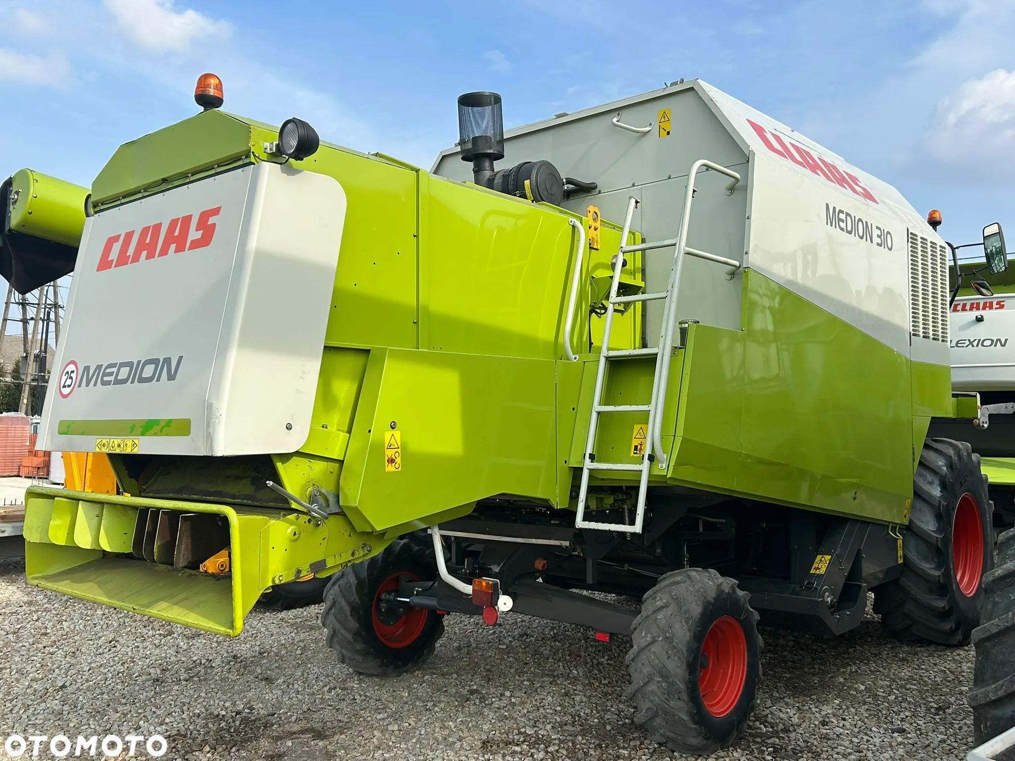 Claas Medion 310 - 1