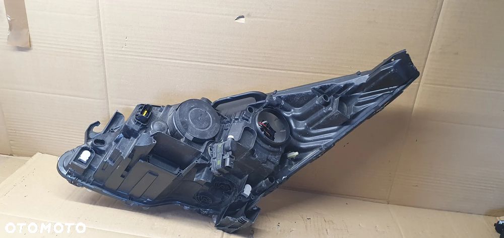 Lampa prawy przód przednia prawa Peugeot 3008 89903245 - 7