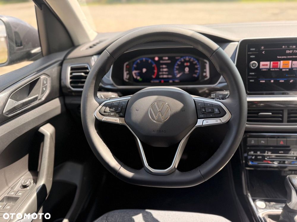 Volkswagen T-Cross - 16