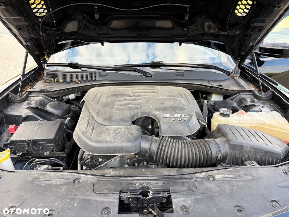 Dodge Charger 3.6 GT - 12