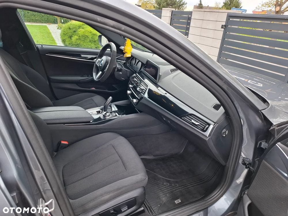 BMW Seria 5 520d Efficient Dynamics Edition - 16