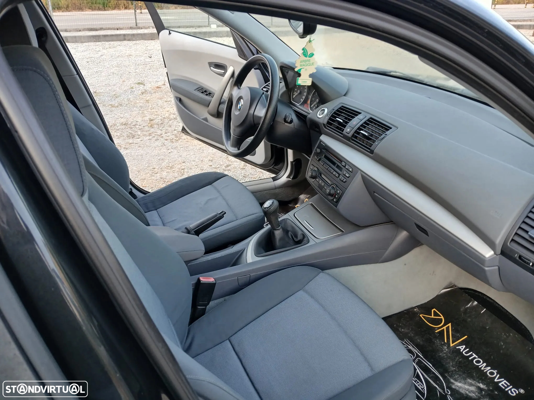 BMW 116 i Confort - 12